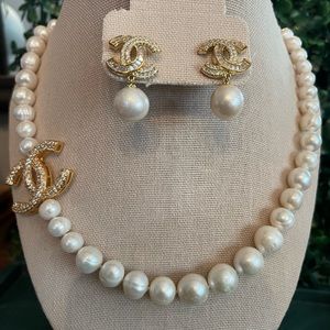 Authentic freshwater graduated high quality pearls in CC necklace & earrings.